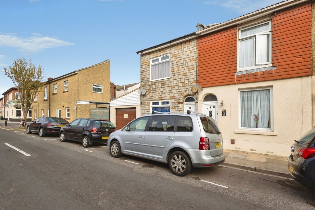 Property photo 2 of 23 Pbox-Img.Jpg