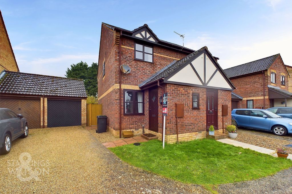 Property photo 1 of 18