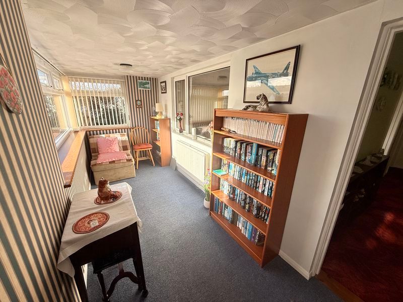 Property photo 2 of 10 Entrance Porch