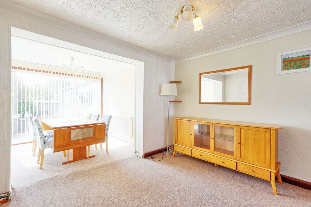 Property photo 2 of 29 Picture No. 23