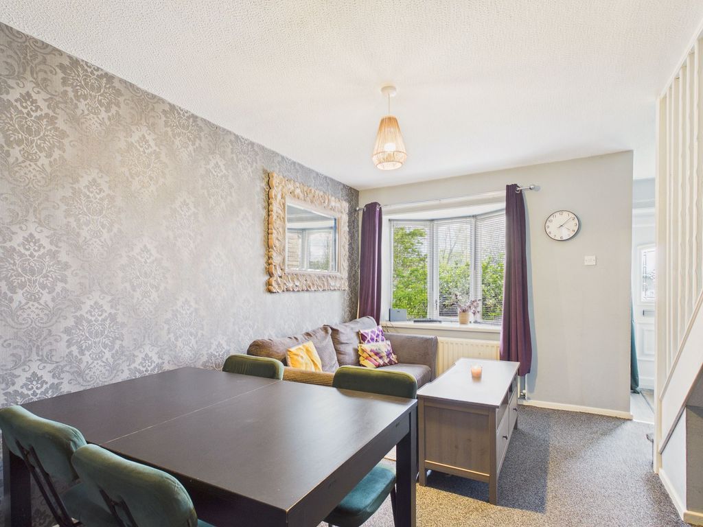 Property photo 2 of 9 Lounge