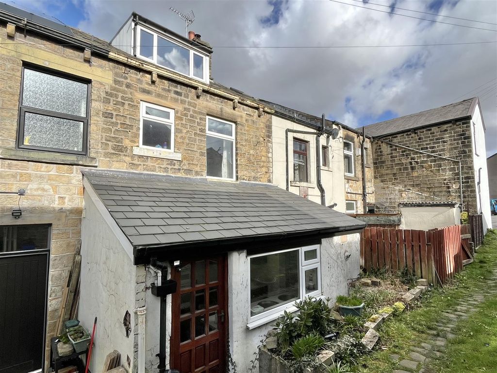 Property photo 2 of 9 Rear View