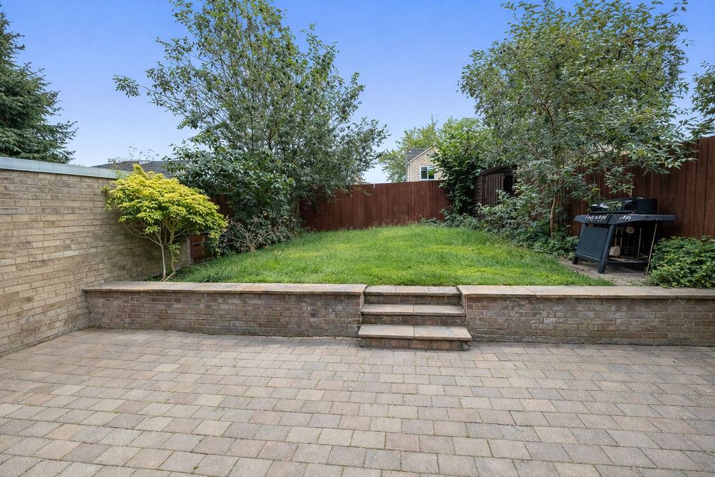 Additional image 13 of 4 bed semi-detached house for saleManning Road, Moulton, Northampton NN3