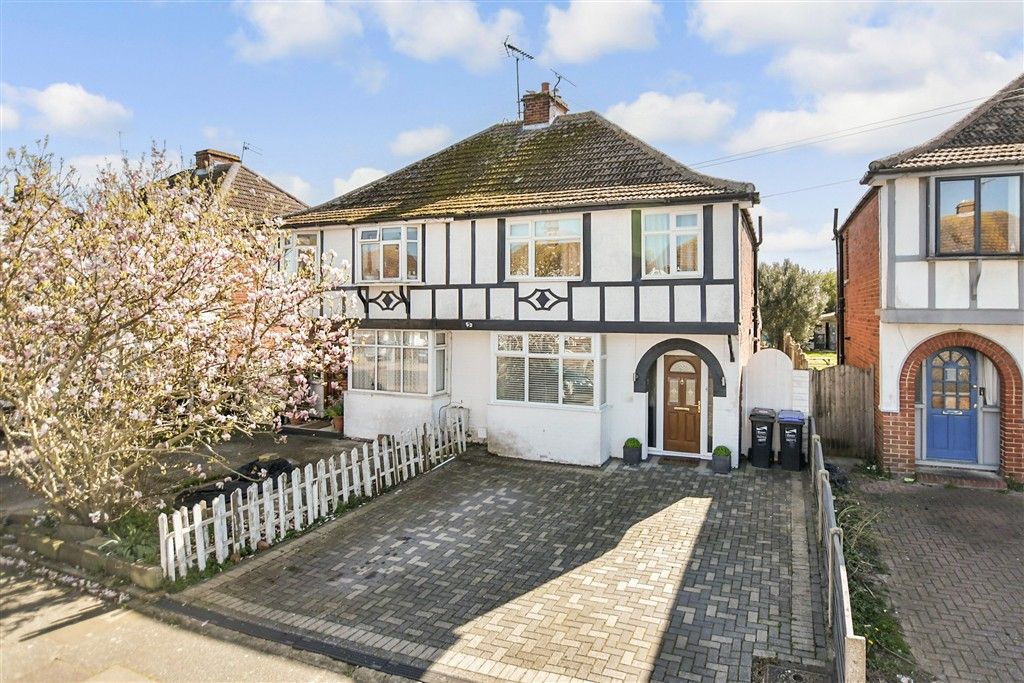 Property photo 1 of 13 External (Web)