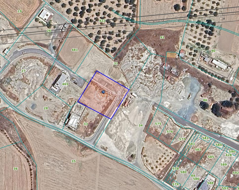 Property photo 1 of 3