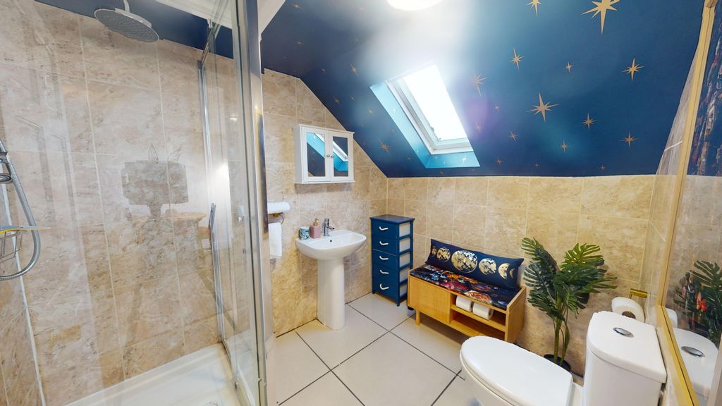 Property photo 2 of 4