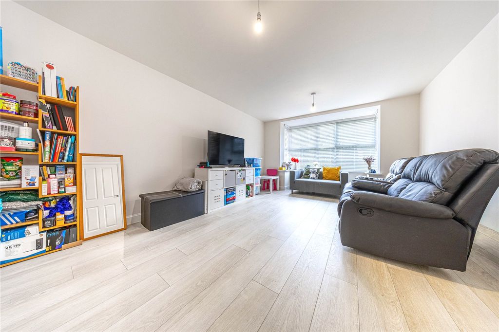 Property photo 2 of 31 Picture No. 40