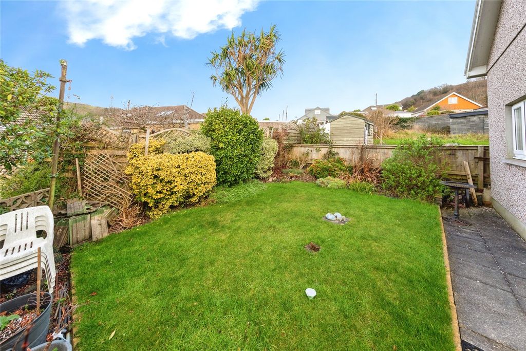 Property photo 2 of 18 Picture No. 19