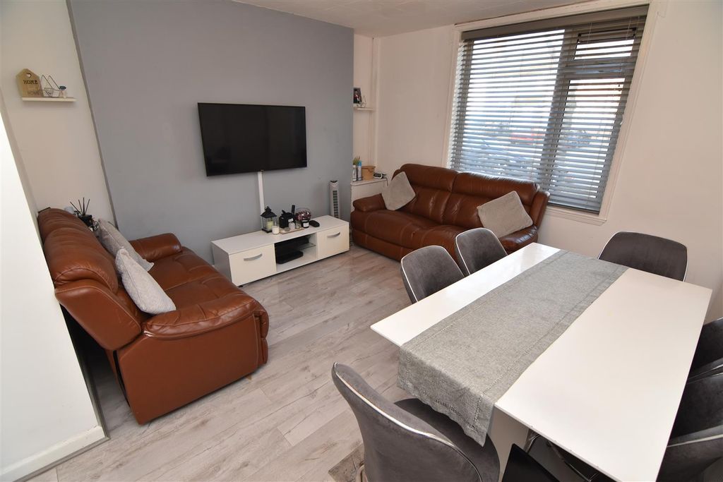 Property photo 2 of 7 Dsc_0398.Jpg