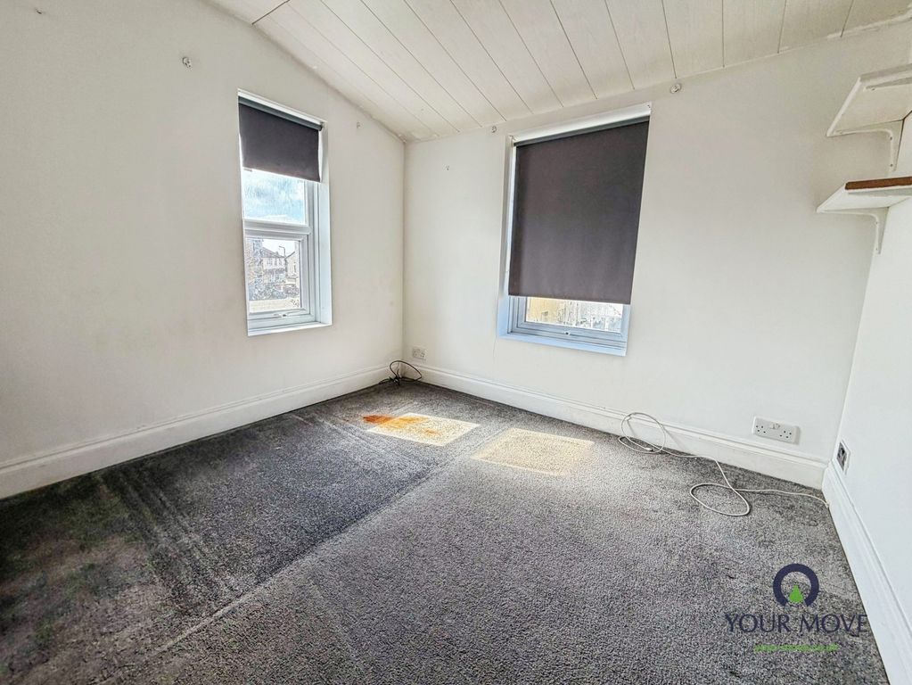 Property photo 3 of 10 Pbox-Img.Jpg