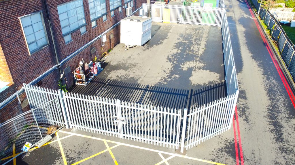 Property photo 2 of 6