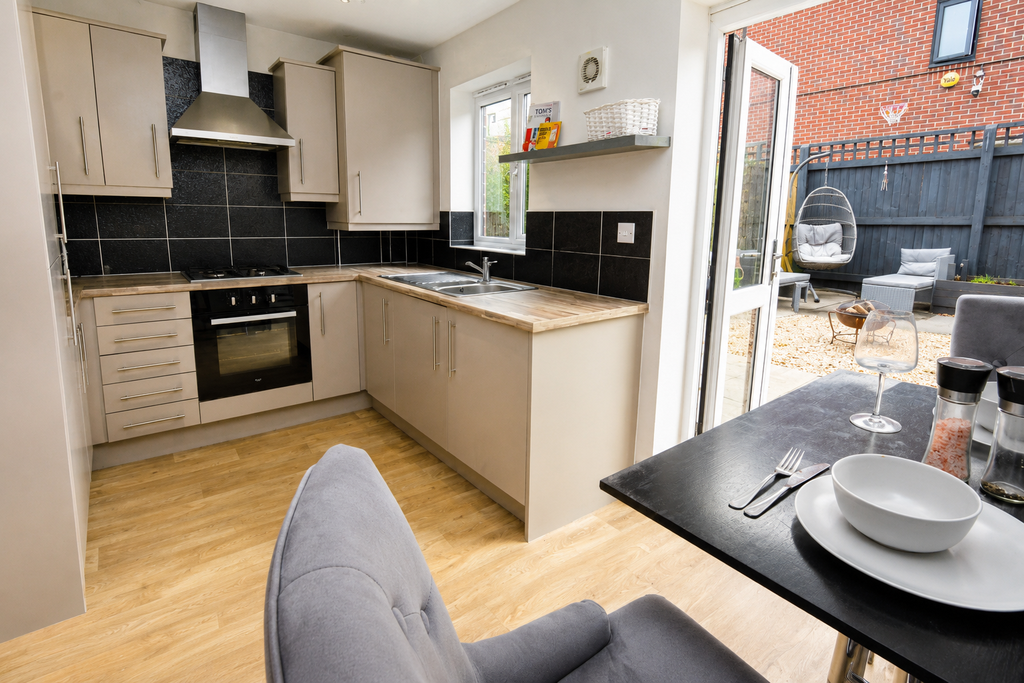 Property photo 3 of 14 Kitchen Diner