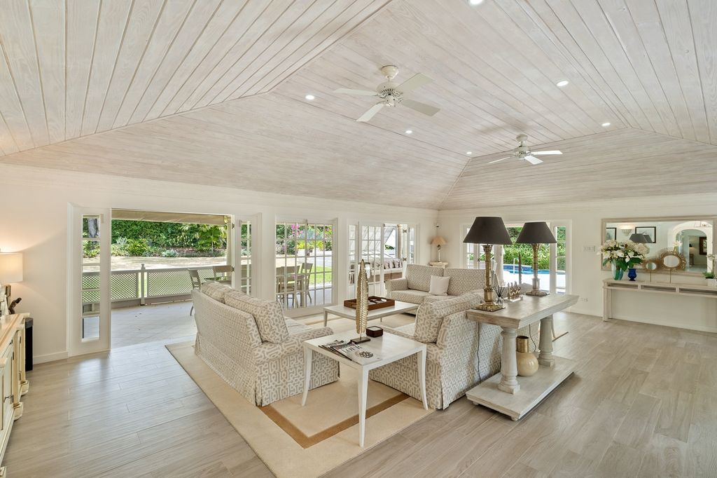 Property photo 3 of 45