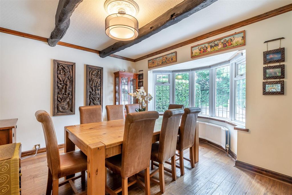 Property photo 3 of 29 8648009-Interior03.Jpg