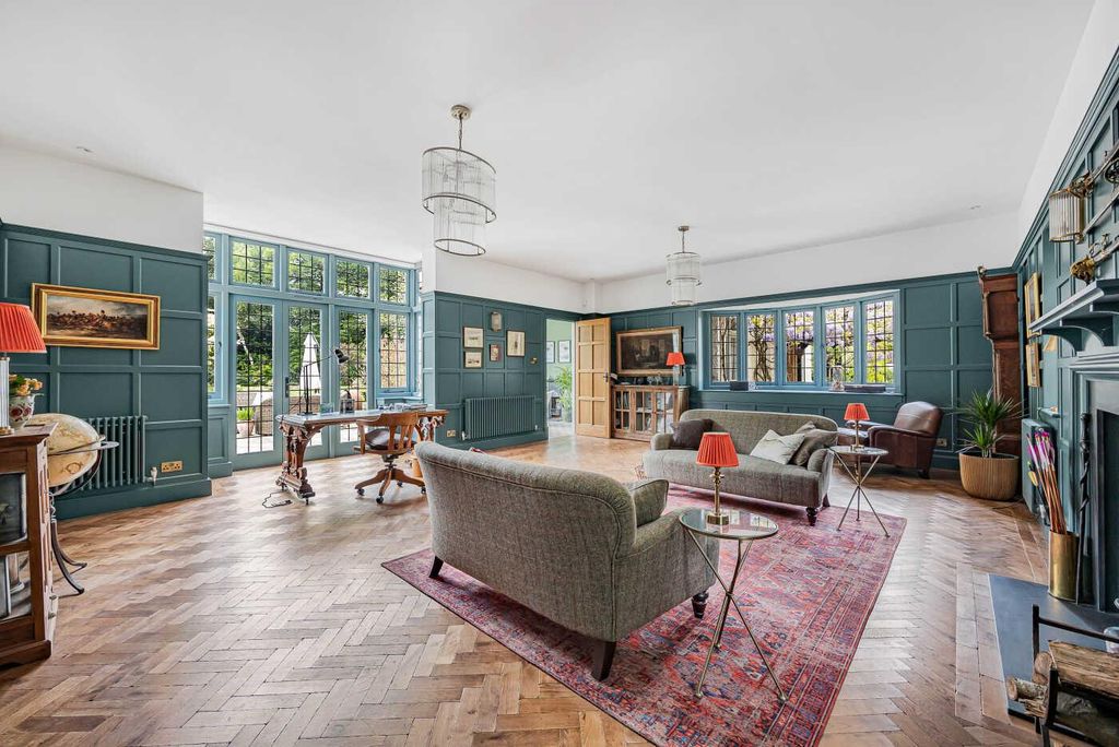 Additional image 6 of 7 bed detached house for saleHarpsden Woods, Harpsden, Henley-On-Thames, Oxfordshire RG9