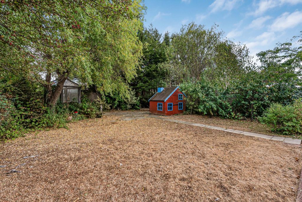 Property photo 2 of 24 Photograph 2