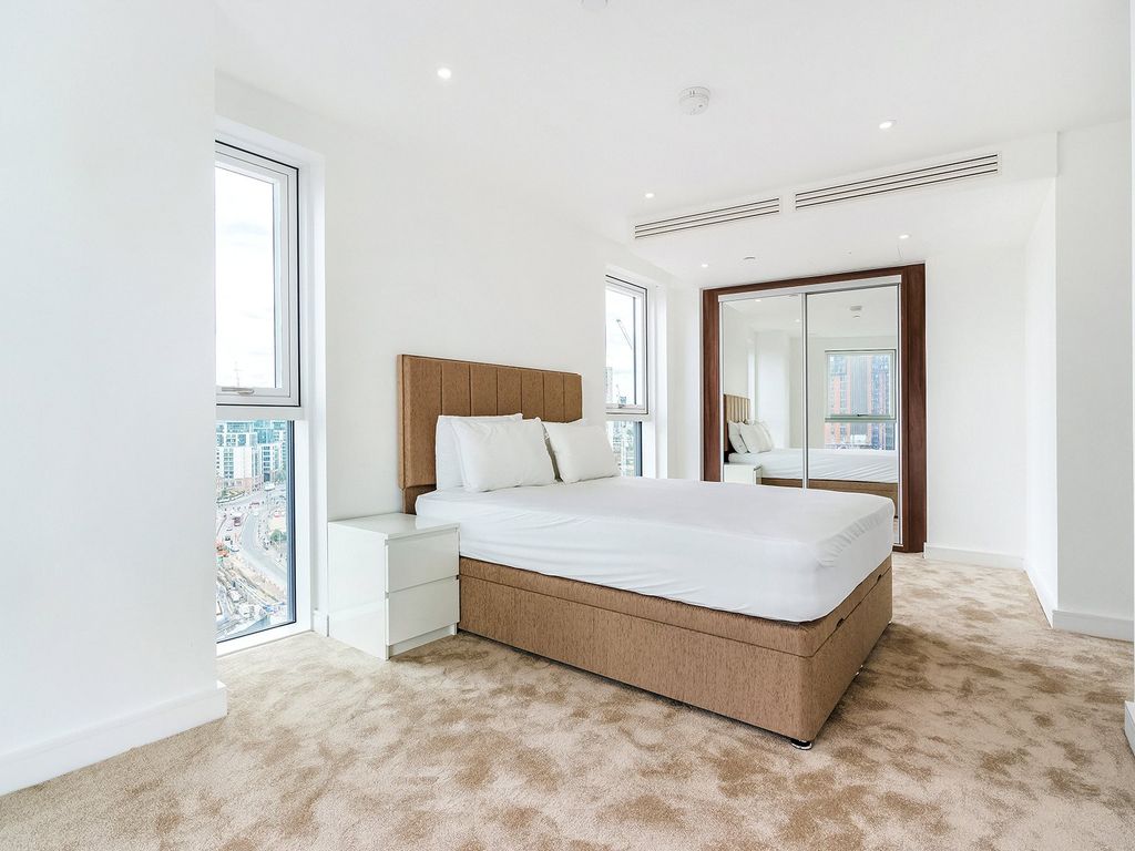 Property photo 2 of 13 Gladwin Tower Sw8