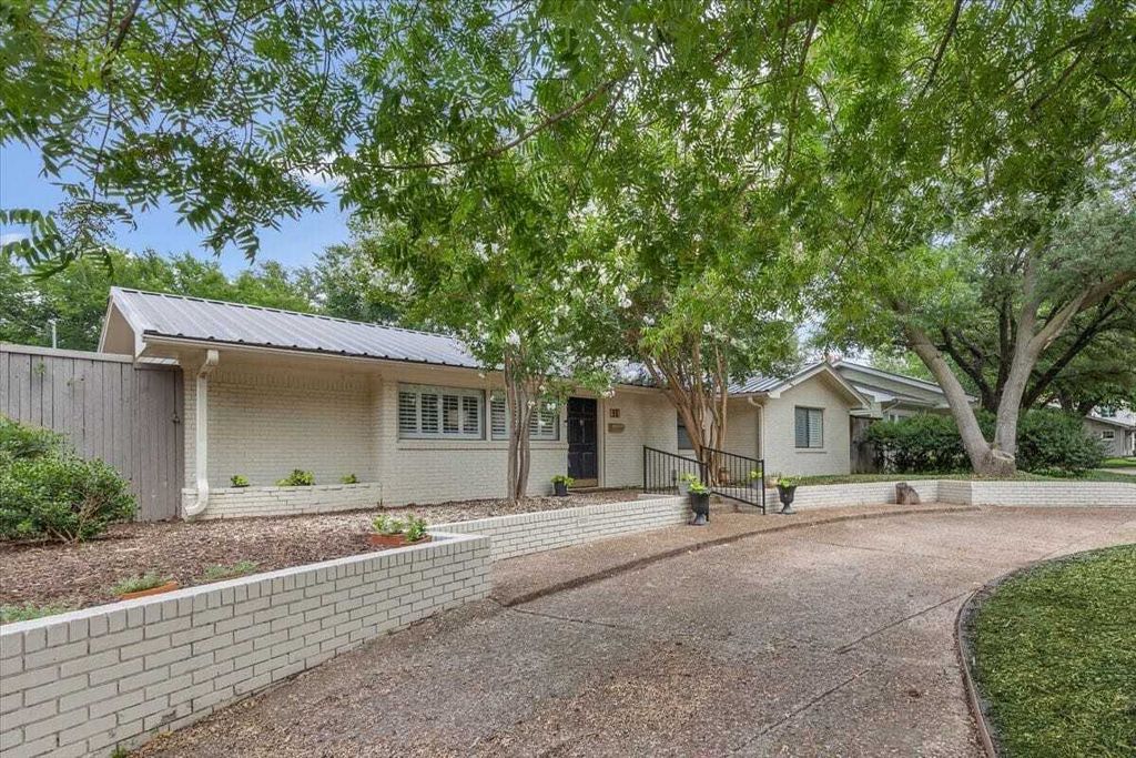 Property photo 3 of 31 <Alttext/>