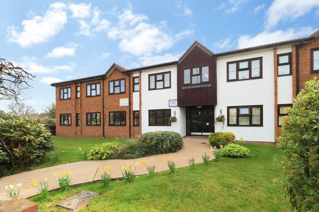 Property photo 1 of 9