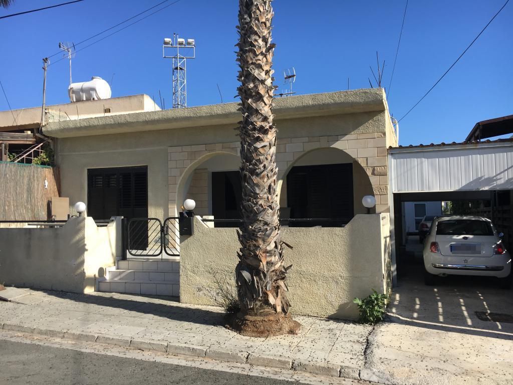 Property photo 1 of 3