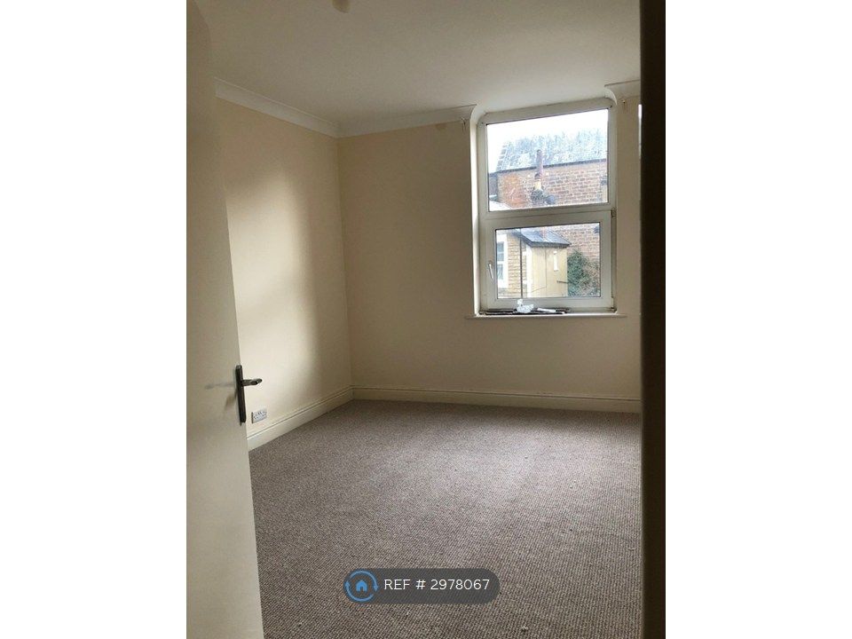 Property photo 3 of 7 Bedroom