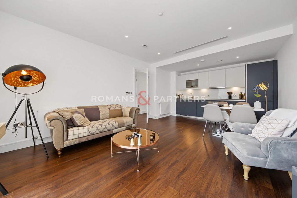 Property photo 2 of 12