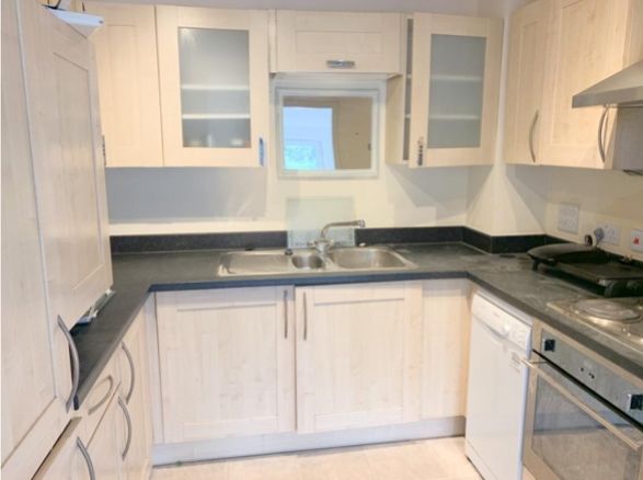 Property photo 3 of 6 Picture4