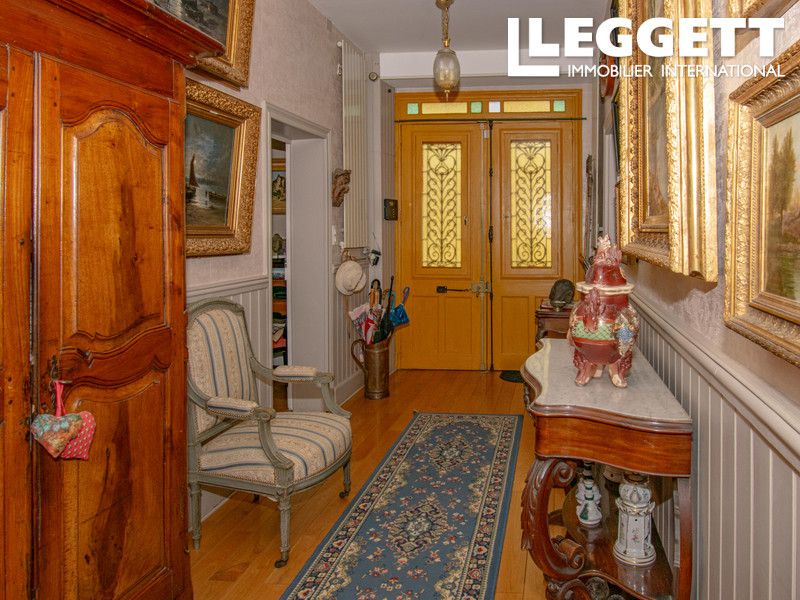 Property photo 2 of 10