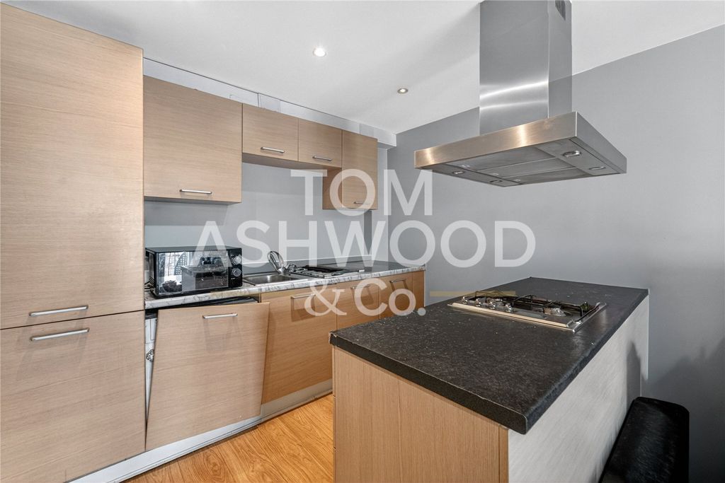 Property photo 3 of 10 Picture No. 06