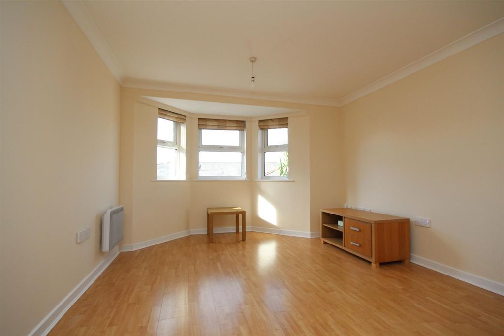 Property photo 3 of 8 Living Room.Jpg
