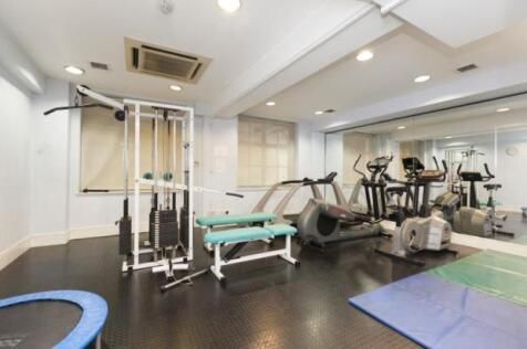 Property photo 3 of 15 85138_House_Bloomsbury_Mansions13_16_Russell_Square_London_wc1B_5Er_3L_Img_08_0000_Max_476x317