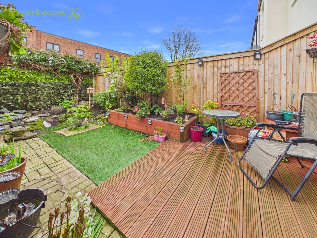 Property photo 3 of 25