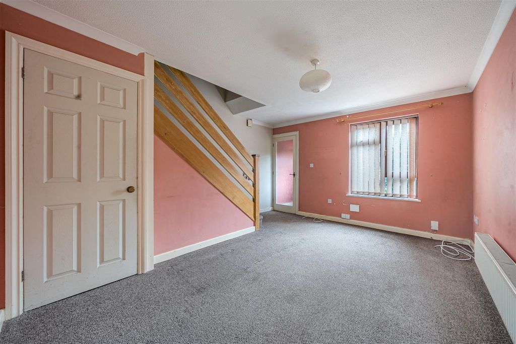 Property photo 2 of 10 1418277-9-69B28B66c36E4.Jpg