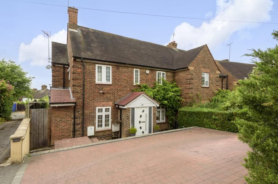 Property photo 1 of 11