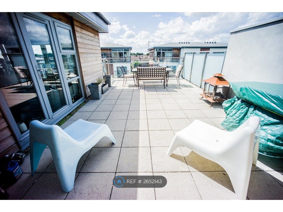 Property photo 1 of 8 Roof Terrace
