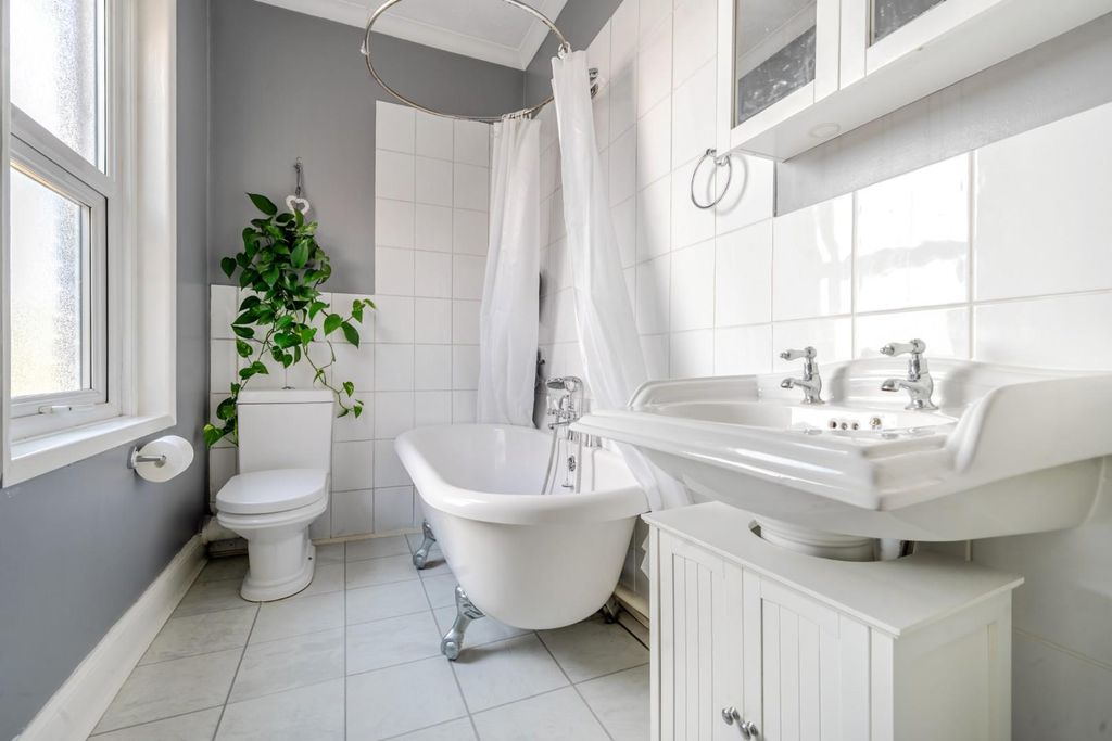 Property photo 2 of 15 1359692-6-68Da9Ddd798E8.Jpg