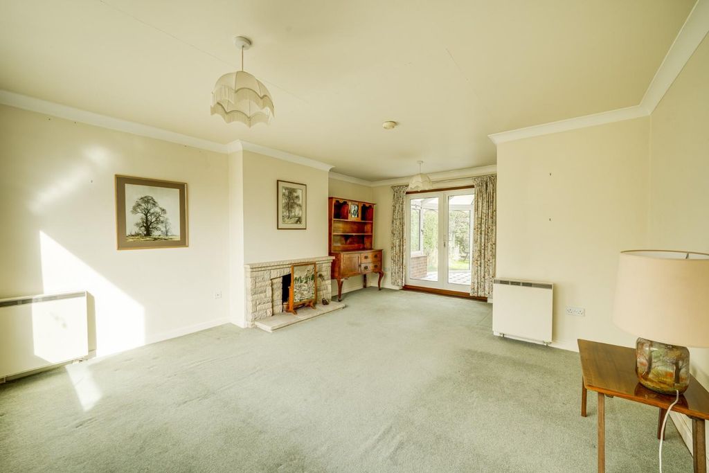 Property photo 2 of 22