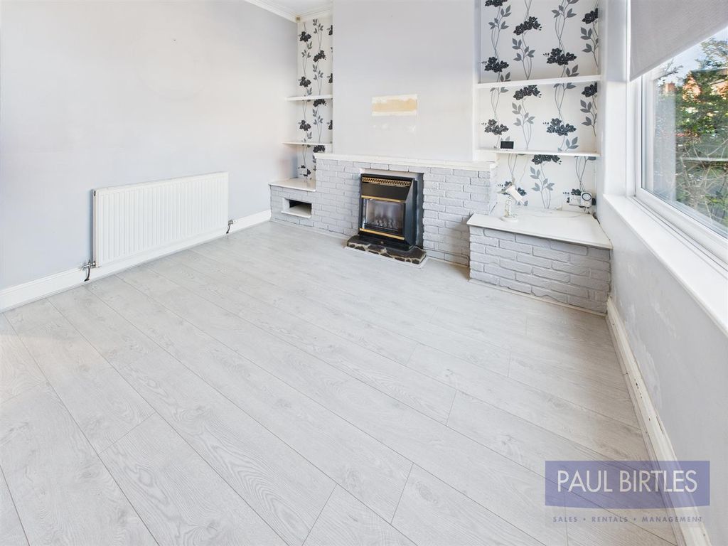 Property photo 3 of 13 Cam04378G0-Pr0182-Still002.Jpg