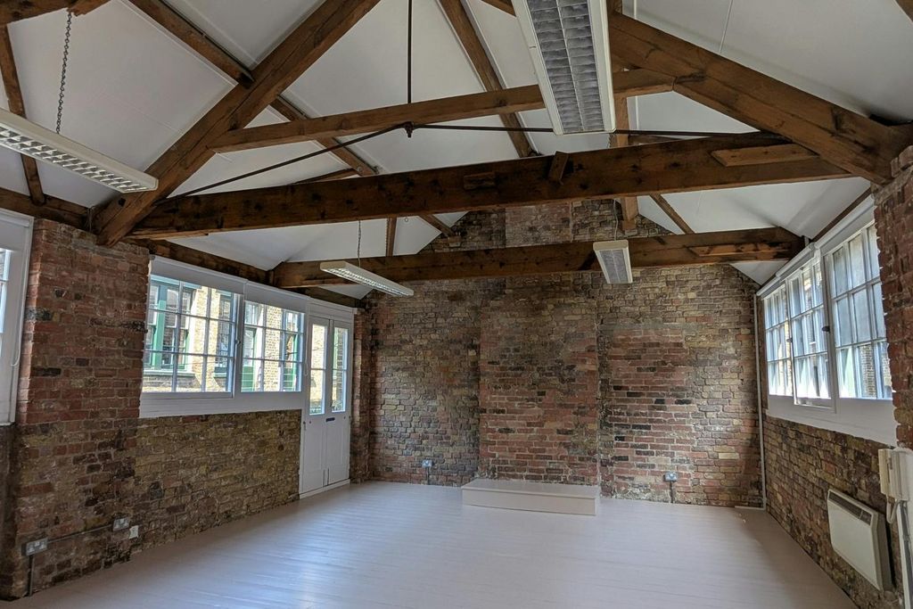 Property photo 2 of 11 2-Durham-Yard-E2-Bethnal-Green-London-Fields-Office-Studio-To-Let-Internal11-Dominion.London.Jpg