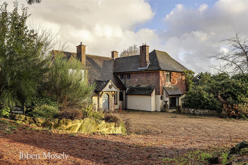 Property photo 2 of 35 1 (1).Jpg