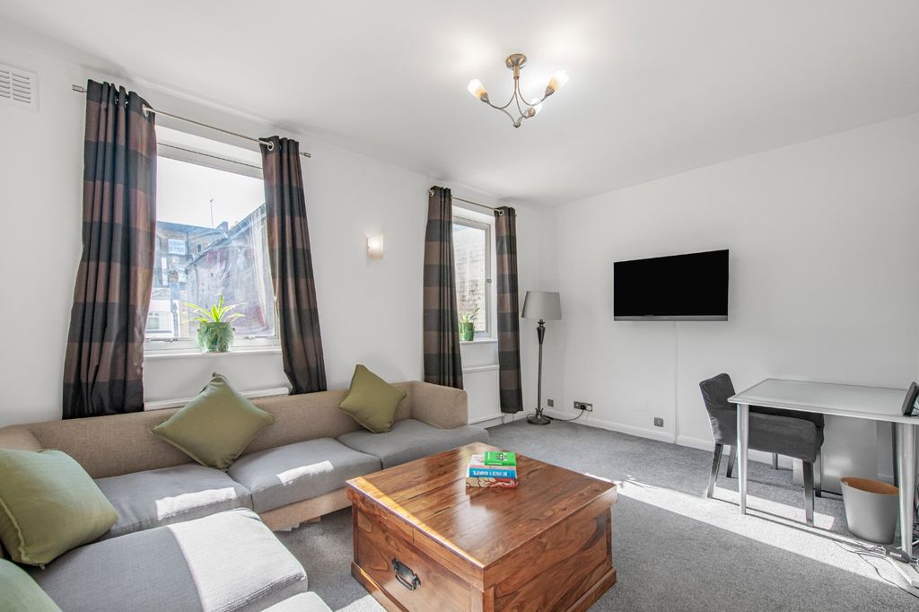 Property photo 1 of 10 Picture No. 04