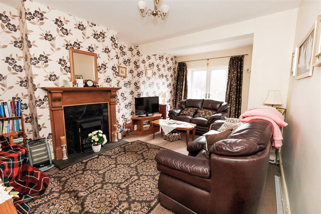 Property photo 2 of 17 Extended Reception Room