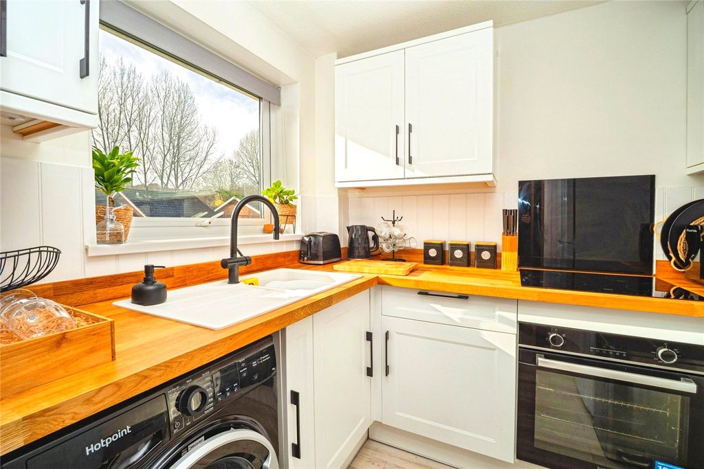 Property photo 2 of 14 Picture No. 50