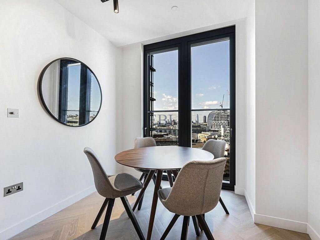 Property photo 3 of 10 Picture No. 06