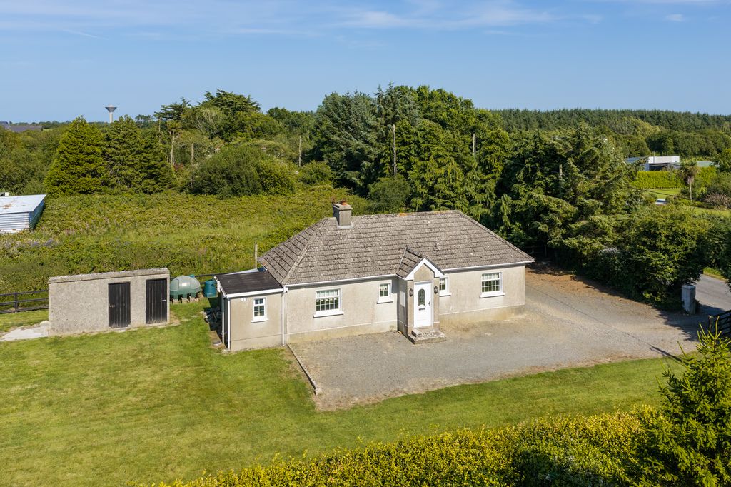 Property photo 2 of 30
