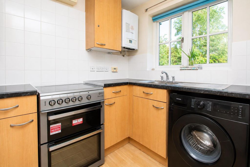 Property photo 2 of 12 d32Bf358-59E1-41c9-A7A0-Ef793B63831B.Png