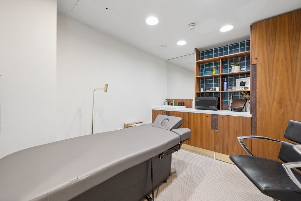 Additional image 15 of 3 bed flat for saleAlderley Road, Wilmslow SK9