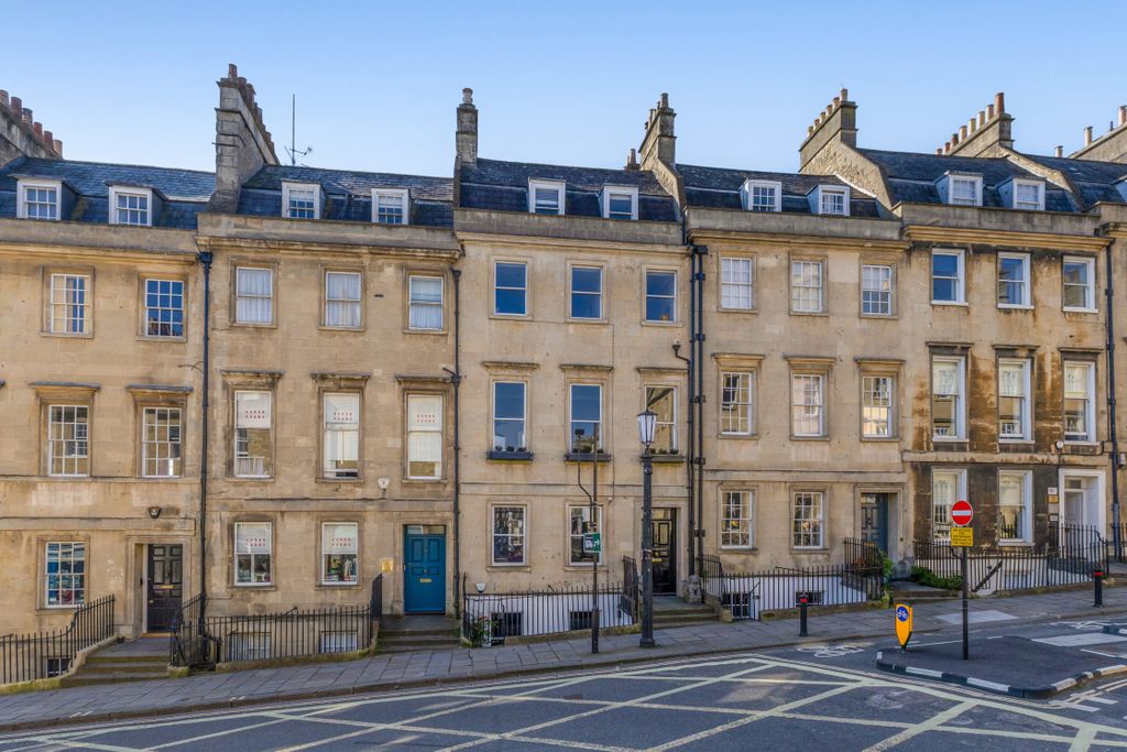 Property photo 1 of 27 Facade