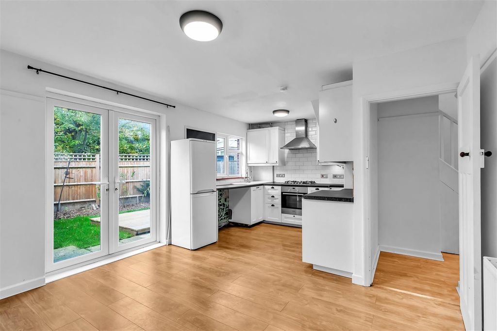 Property photo 2 of 20 Kitchen Diner.Jpg