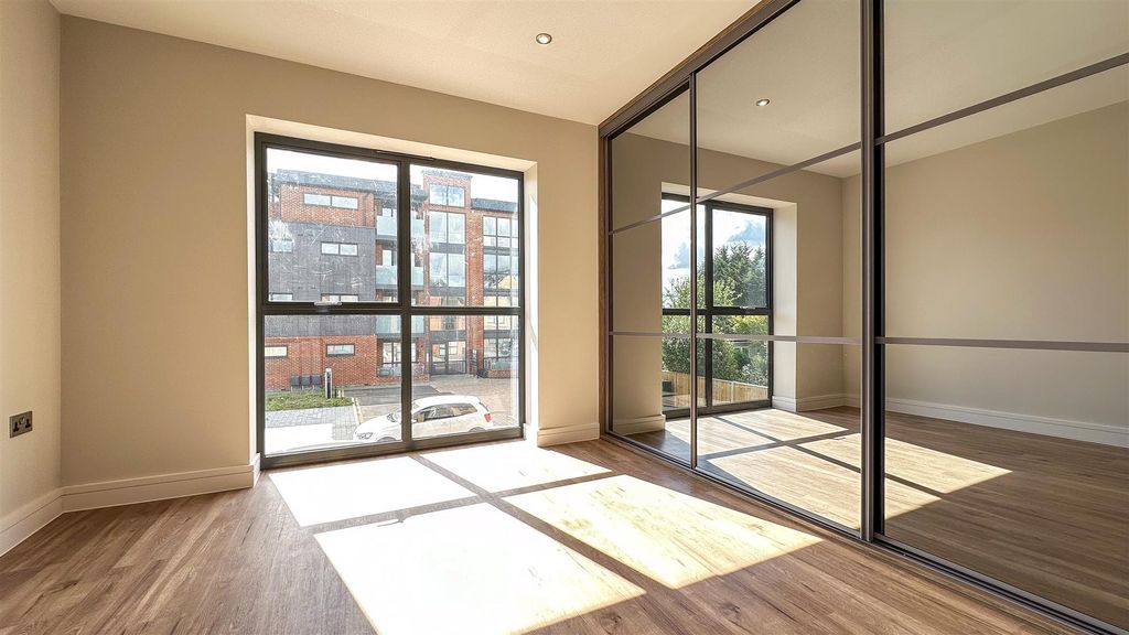 Property photo 3 of 7 Be